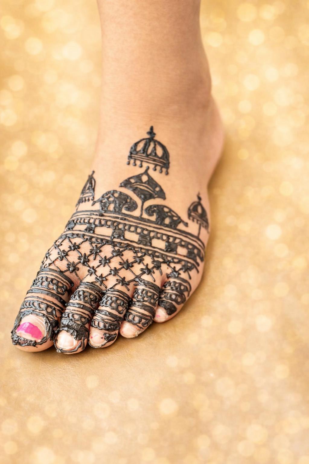 Modern fusion henna on feet